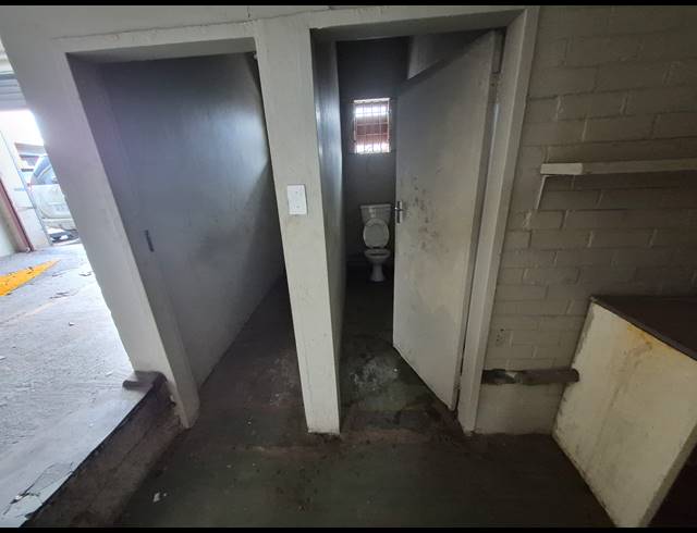 133M² WAREHOUSE TO LET IN DENVER
